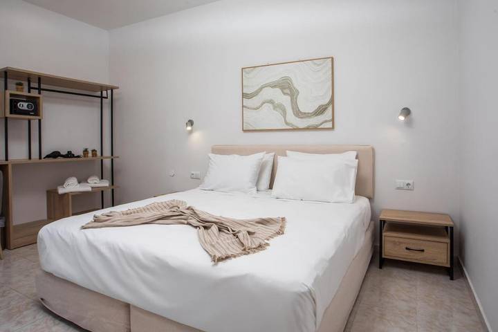 Chambre d’hôte pour 2 personnes, avec jardin ainsi que piscine et vue dans Rhodes - 2