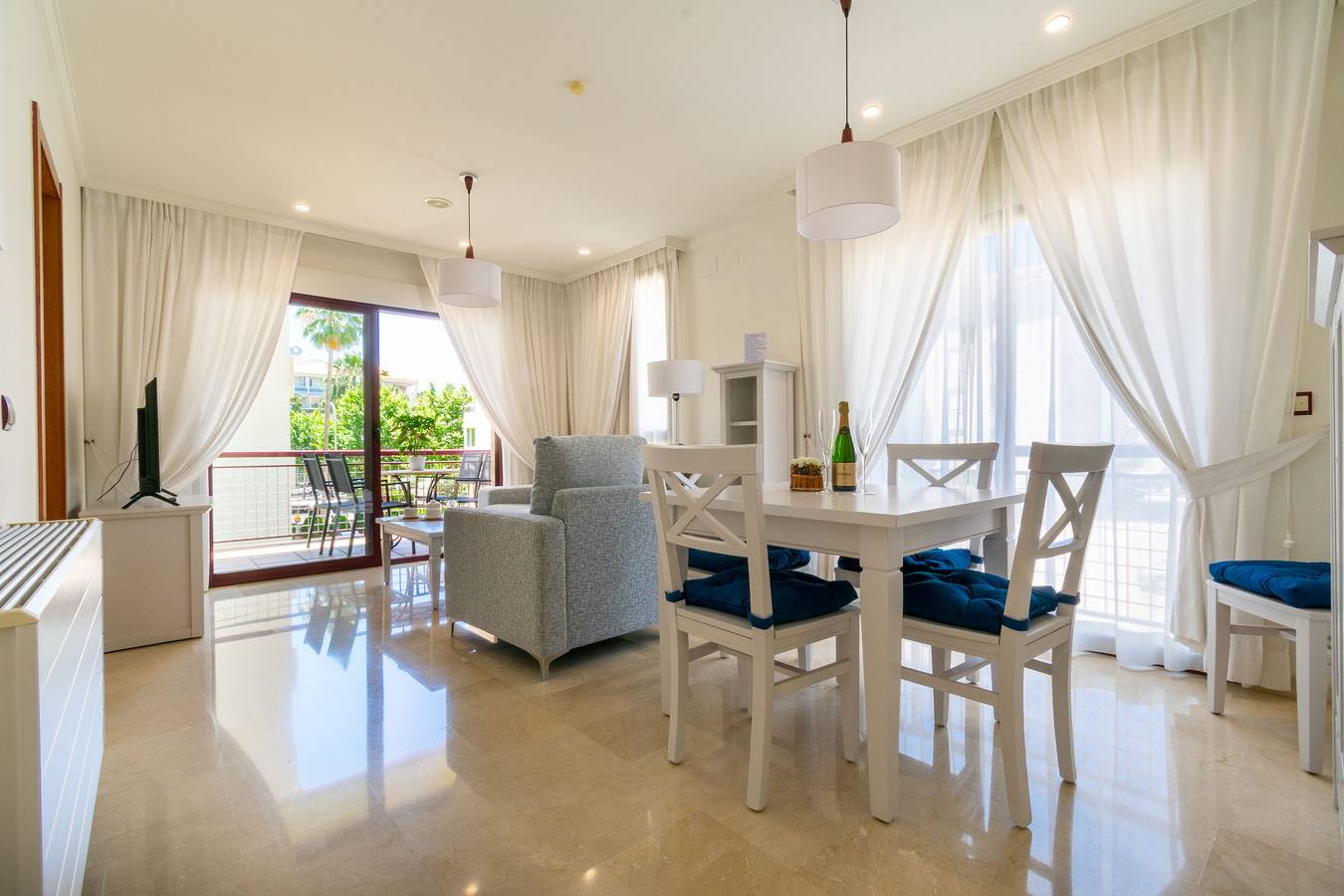 Hel leilighet, Ferieleilighet for 4 personer med terrasse in L'Albir, Albir