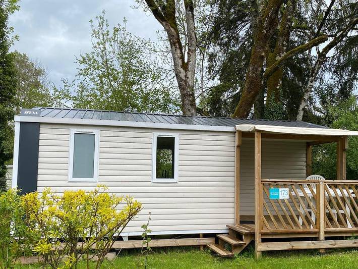 Camping pour 4 personnes, avec bassin pour enfant en Bourgogne-Franche-Comté - 2