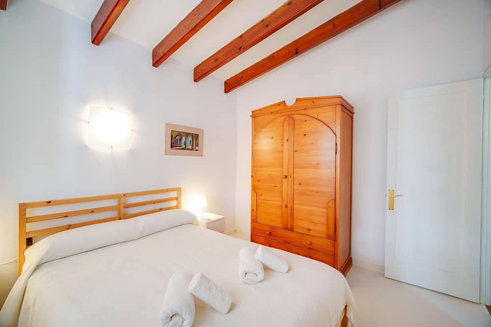 Aure, Villa with pool and air conditioning! in Cala en Bosc, Ciutadella