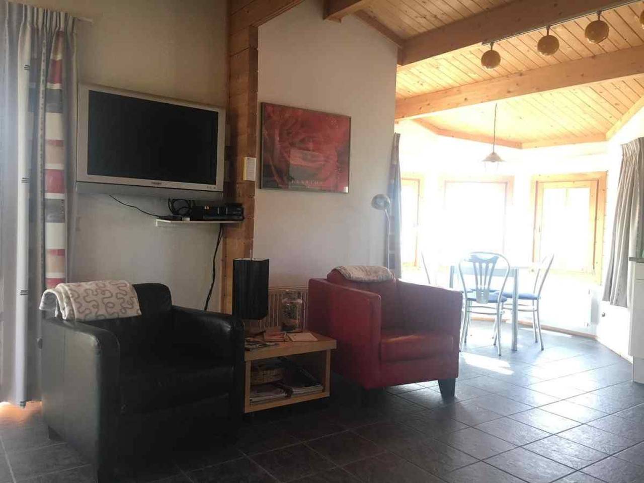 Gemütliches 6-Personen Chalet auf Ferienpark De Krabbenkreek in Sint Annaland, Tholen in Sint-Annaland, Niederländische Nordsee