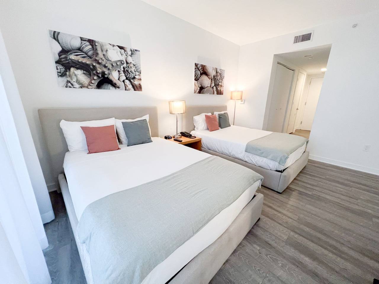 Apartamento entero, Beachwalk Studio Bliss in Hallandale Beach, Broward County
