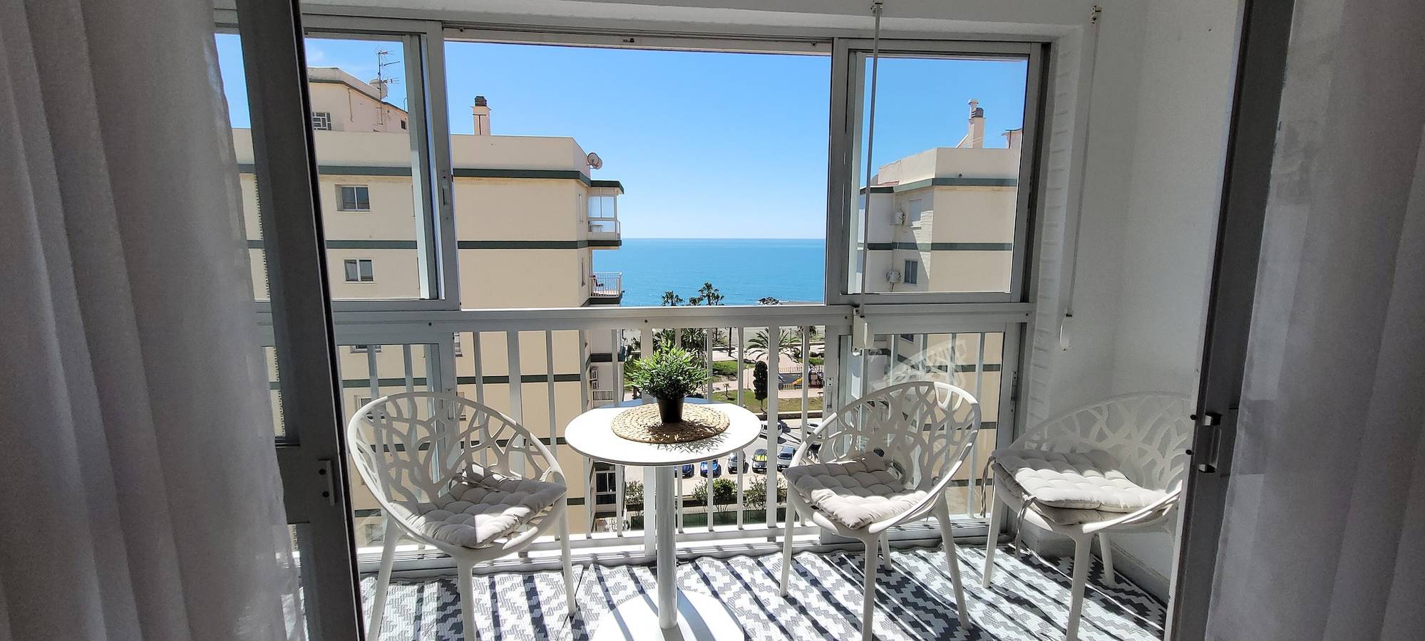 Entire apartment, Apartment 'Lucila' with Sea View, Balcony and Wi-Fi in Playa de Torre del Mar, Torre del Mar