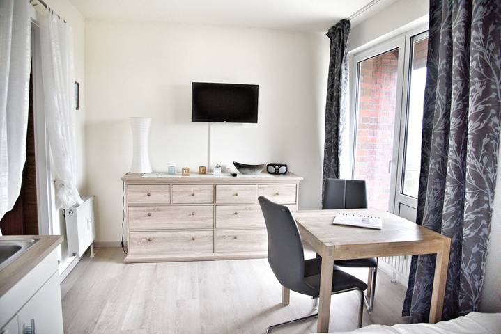 Ferienwohnung für 2 Personen, mit Garten und Balkon in Ueckermünde - 3