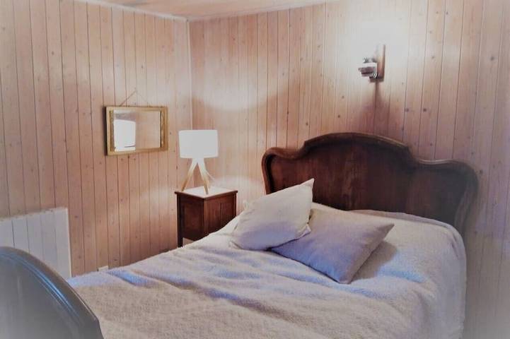 Maison dans un village perché, un refuge pour les amoureux de la nature ! in Théus, Région de Gap