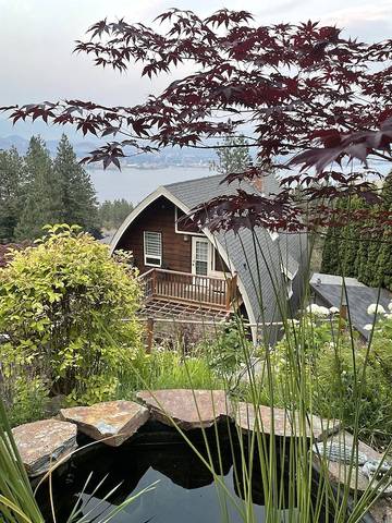 Bed And Breakfast for 2 Guests in West Kelowna, Canadian Rocky Mountains, Picture 1