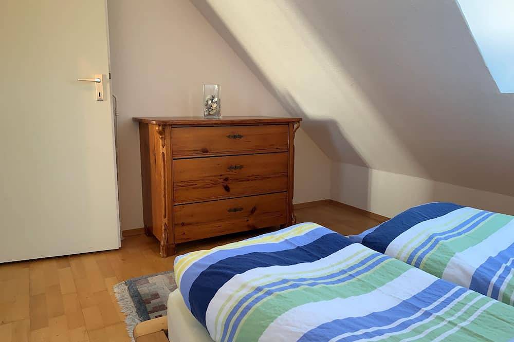 Ganze Wohnung, Ferienwohnung in direkter Strandlage, Balkon und Meerblick in Wittdün, Amrum
