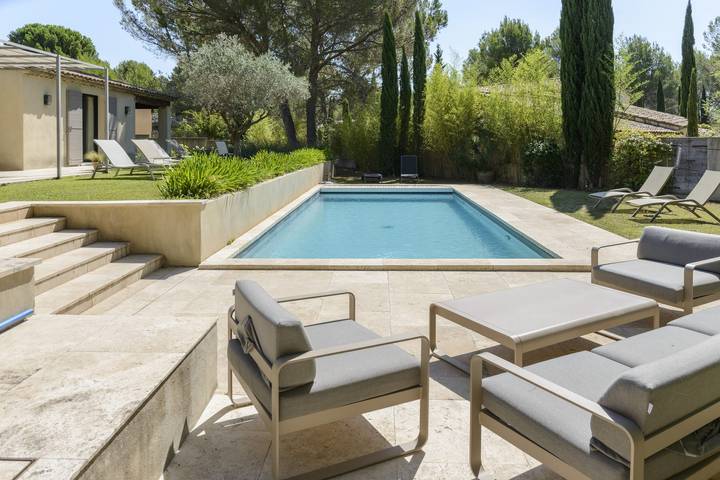 Chalet para 8 personas, con jardín y piscina - 1