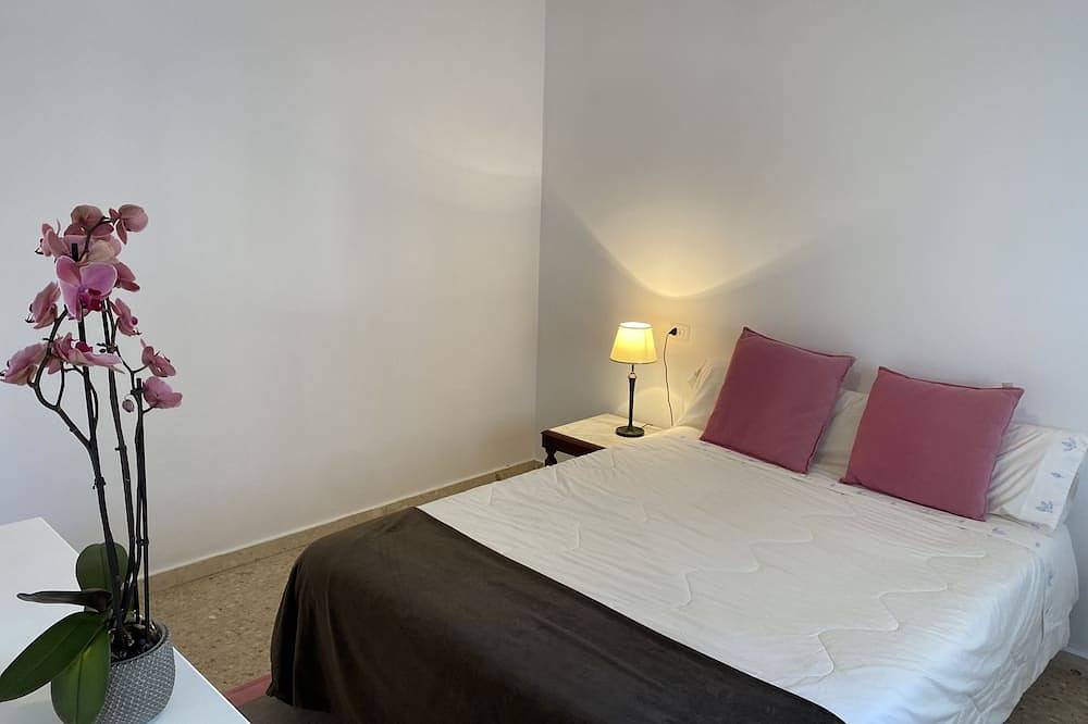 Entire apartment, Padrón Centro, Camino De Santiago in Padrón, La Coruña Province