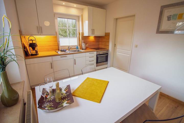 Ferienwohnung für 4 Personen, mit Garten in Greetsiel - 2