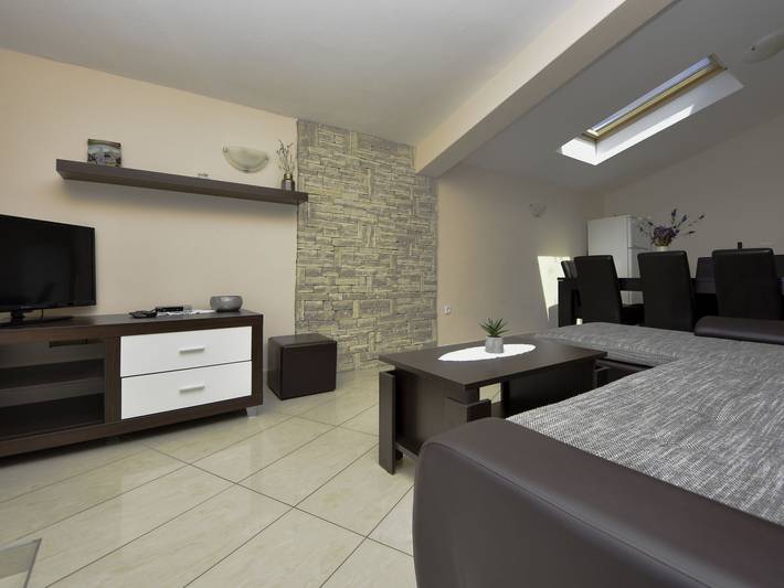 Ferienwohnung für 8 Personen, mit Balkon in Maslenica - 4