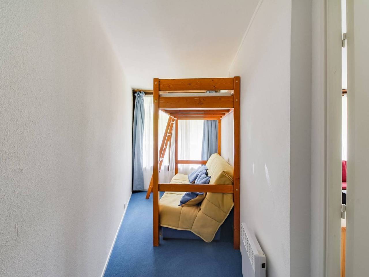 Appartement entier, Appartement cosy 5 pers, 1 ch, parking couvert, accès pistes, centre station in La Mongie, Bagnères-de-Bigorre