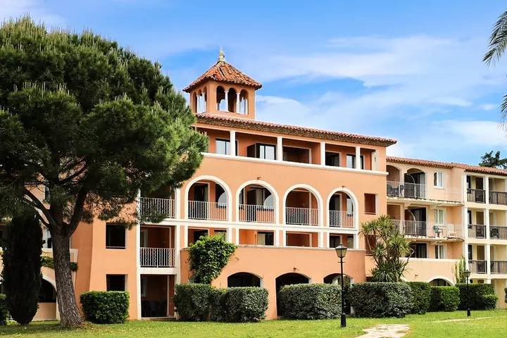 Hôtel pour 2 personnes, avec balcon et piscine