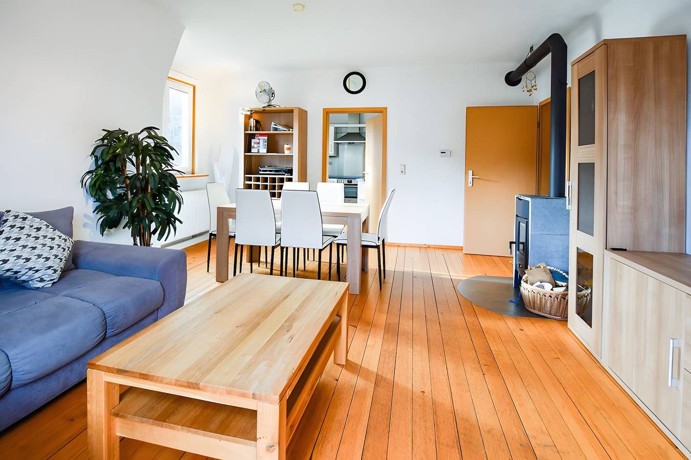 Ganze Wohnung, Ferienwohnung "Villa Fink Dachgeschoss" mit Bergblick,  priv. Balkon, priv. Terrasse und Wlan in Schramberg, Mittlerer Schwarzwald