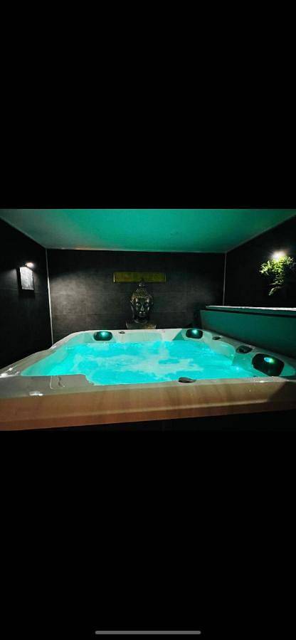 Chambre d’hôte pour 2 personnes, avec jardin ainsi que vue et terrasse à Calais - 4