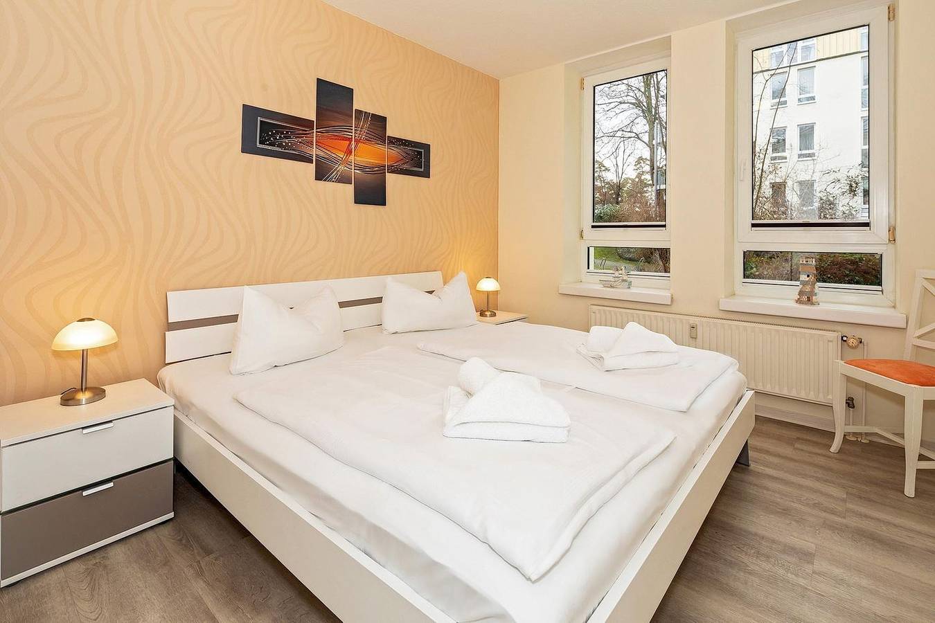 Appartement entier, Schöne Ferienwohnung in toller Lage an der Ostsee mit Terrasse und Gartenzugang in Seebad Heringsdorf, Heringsdorf