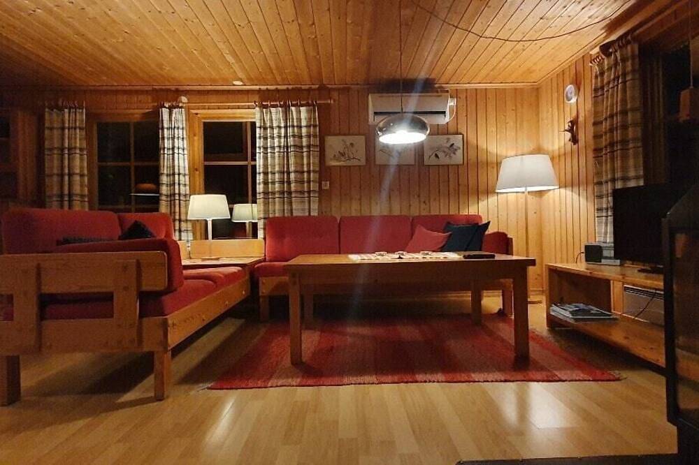 Sauna | Wi-Fi | Terrace | Wood stove | Cable Tv in Lofsdalen, Härjedalen