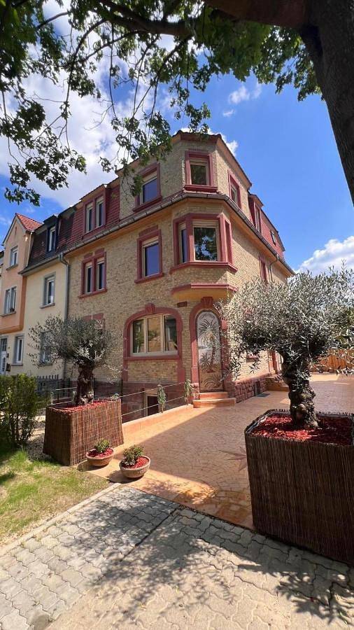 Ferienwohnung für 6 Personen, mit Garten in Frankenthal