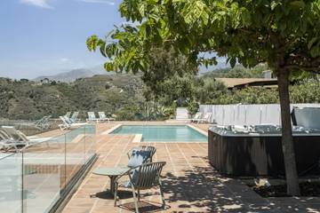 Villa voor 20 Personen in Cómpeta, Costa del Sol, Afbeelding 2