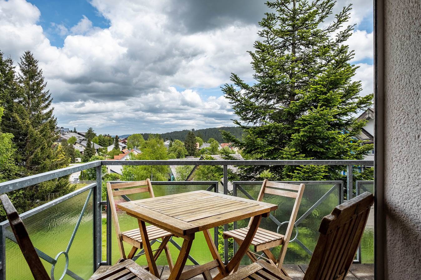 Ganze Wohnung, Ferienwohnung Himmelblau mit Pool und Sauna in Schönwald, Südschwarzwald