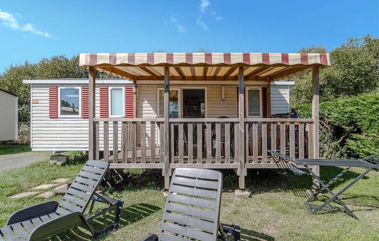 Mobil home pour 8 personnes, avec terrasse ainsi que jardin et piscine à Les Mathes - 3