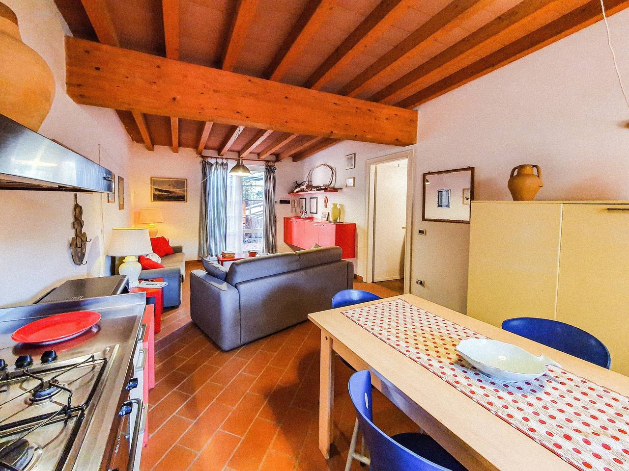 Appartamento intero, Appartamento 'Casa Zuccale' con vista mare, piscina condivisa e terrazze in Capoliveri, Isola d'Elba