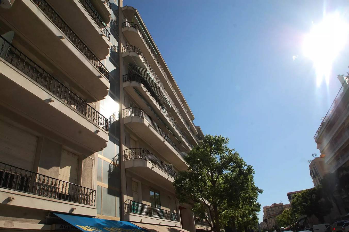 Entire apartment, Giotto - Pleasant 2P modern city center near sea with balcony in Menton, Nice region