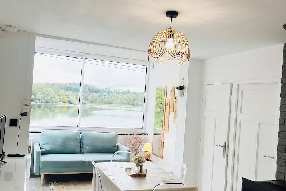 Maison mon Ptit Bonheur en Bord de lac in Changey, Haute-Marne