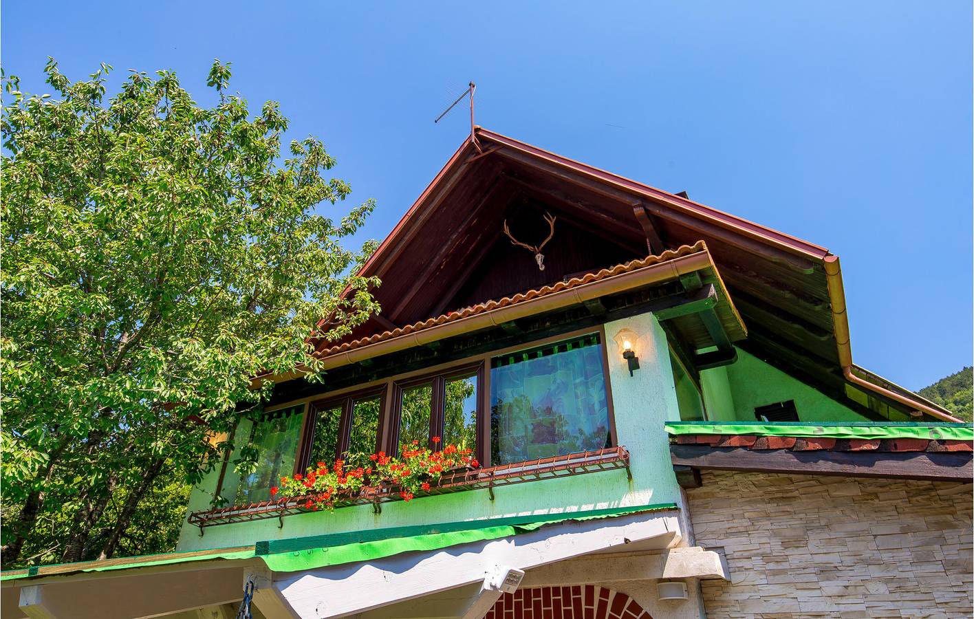 Gemütliche 1-Zimmer-Wohnung mit Terrasse und Parkplatz, in der Nähe von Sehenswürdigkeiten in Senj, Kvarner Festland