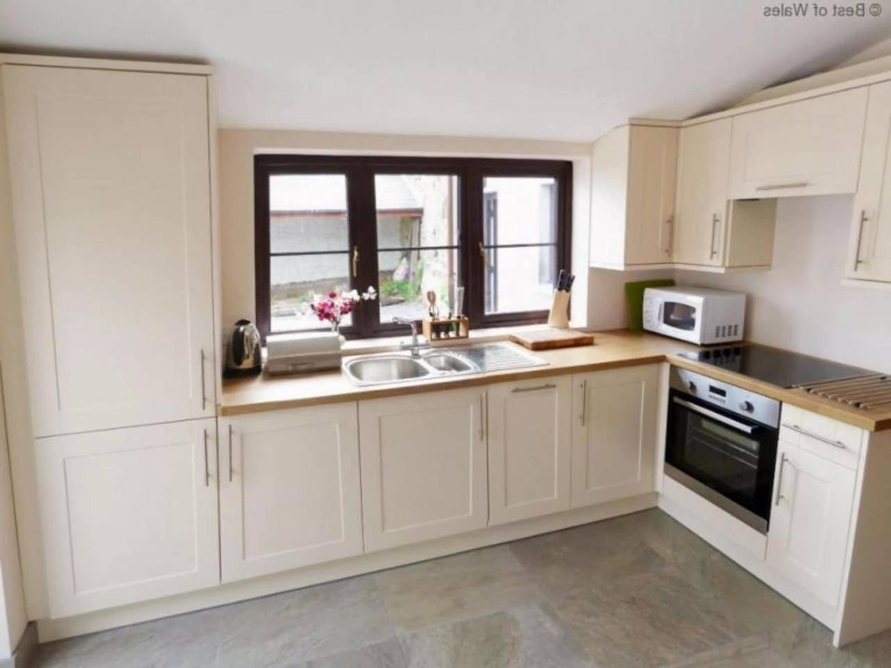 Holiday home near Mumbles Pier in Swansea region