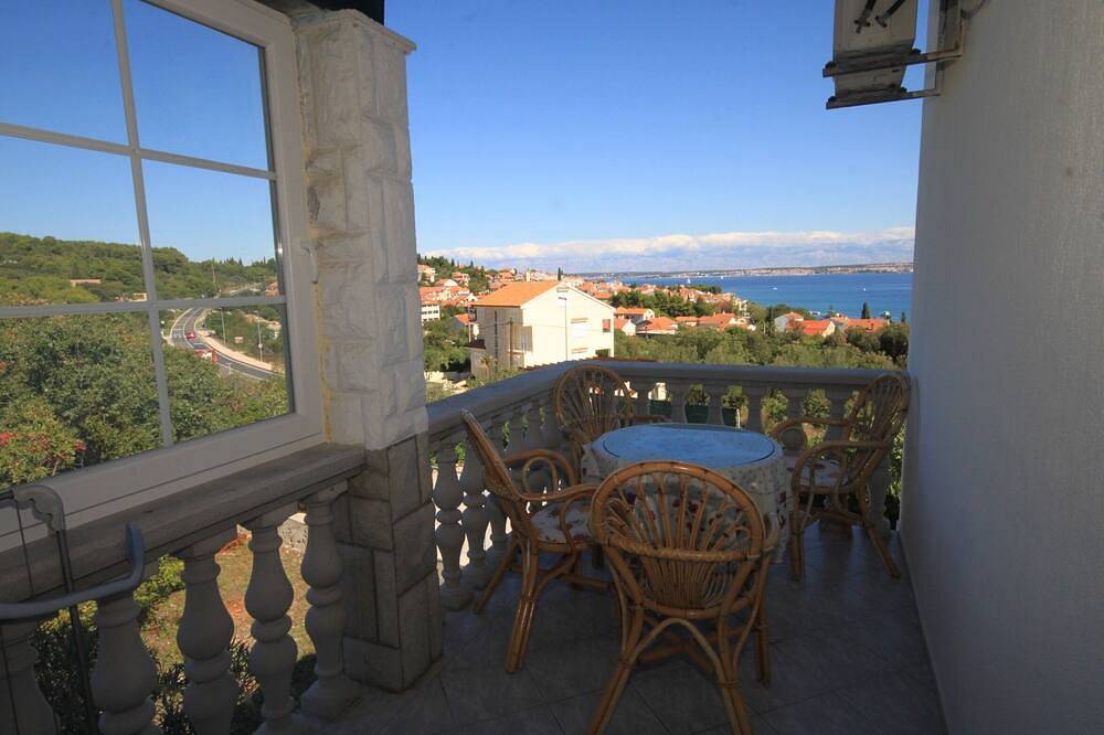 Apartamento entero, Apartamento-estudio con terraza y vista al mar Preko, Ugljan in Preko, Isla de Ugljan