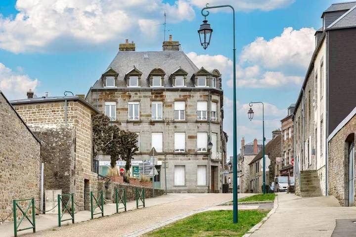 Gîte pour 5 personnes, avec vue à Carrouges - 4