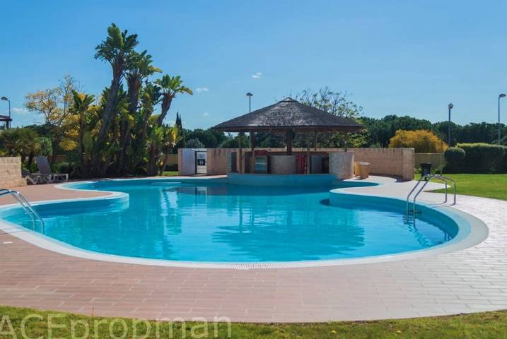 Apartamento de vacaciones para 4 personas, con jardín y balcón - 1