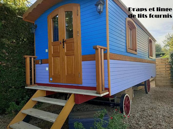 Location de vacances pour 2 personnes, avec vue et terrasse, animaux acceptés à Montmerle-sur-Saône - 3