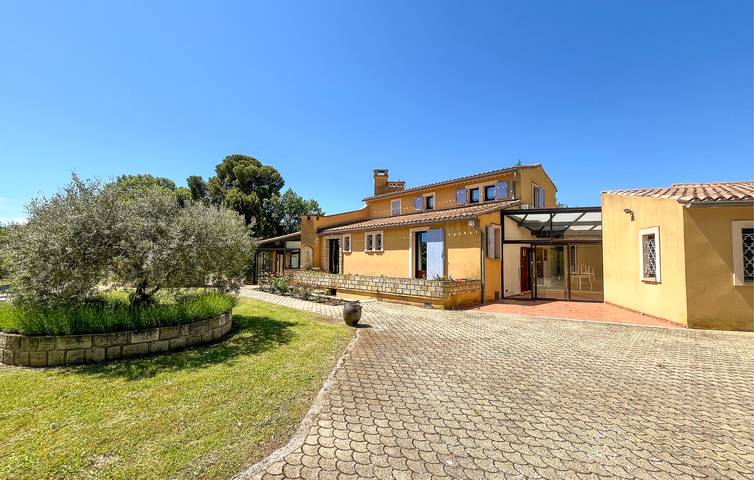Ferienhaus für 6 Personen, mit Terrasse und Pool sowie Seeblick in Vaucluse - 2