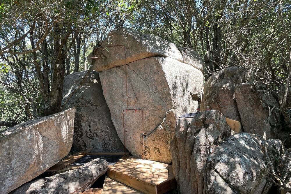Corsica Natura 5 kilometers from the beaches  in Coti-Chiavari, Region de Ajaccio