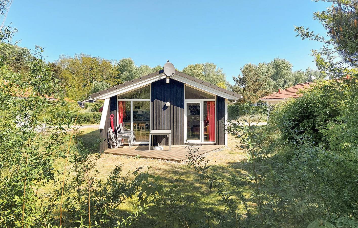 Terrassen-Apartment am Strand mit WiFi & Parkplatz in Priwall, Lübecker Bucht