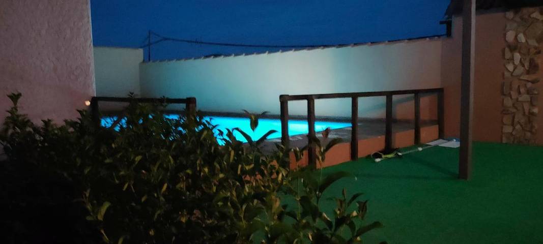 Casa rural para 4 personas, con Terraza además de Piscina y Vistas en Peraleda de la Mata - 3