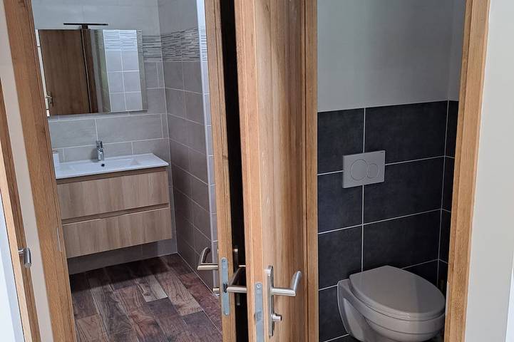 Location de vacances pour 4 personnes, avec terrasse ainsi que jardin et jacuzzi à Thénac - 4