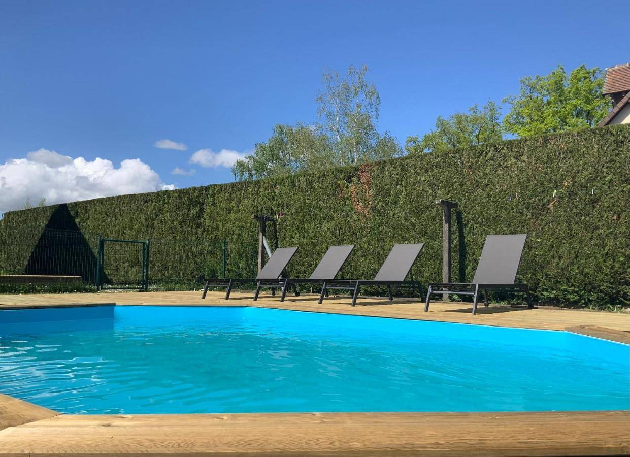Five-Bedroom House in Huisseau-sur-Cosson, Région de Blois
