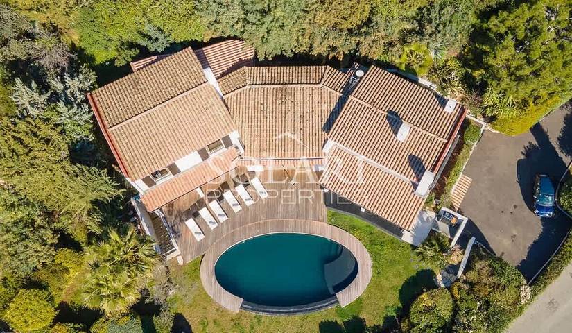 Villa pour 8 personnes, avec piscine, animaux acceptés à Mandelieu-la-Napoule - 2