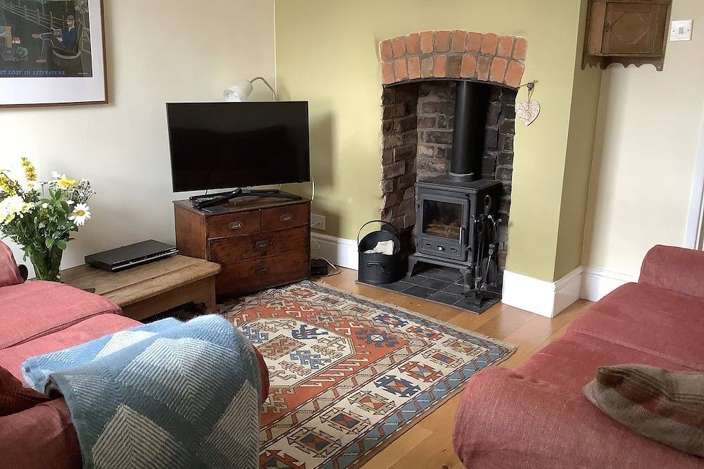 Cosy, quiet two bedroomed cottage in the centre of Hay on Wye. in Hay-on-Wye, Brecon Beacons