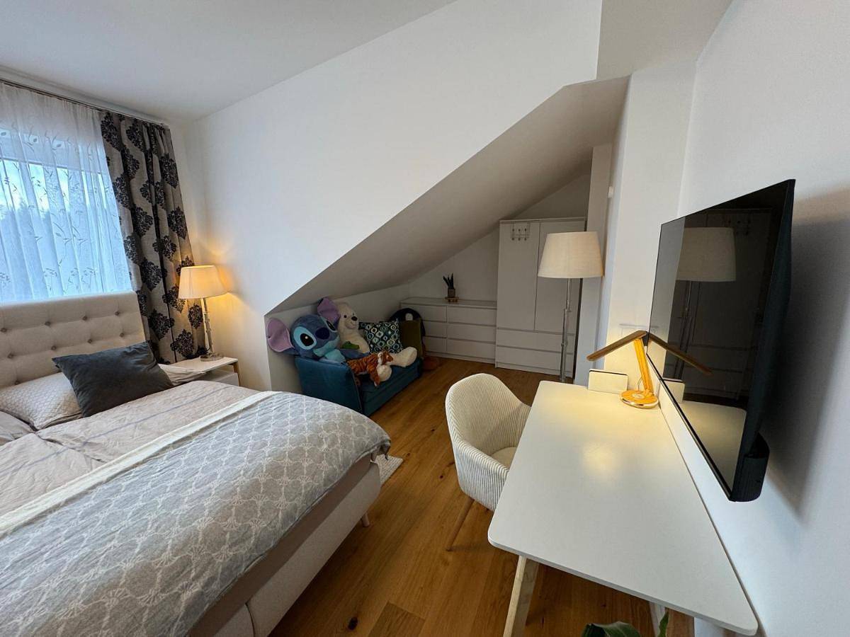 Two-Room Apartment in Velden am Wörther See, Villach-Land