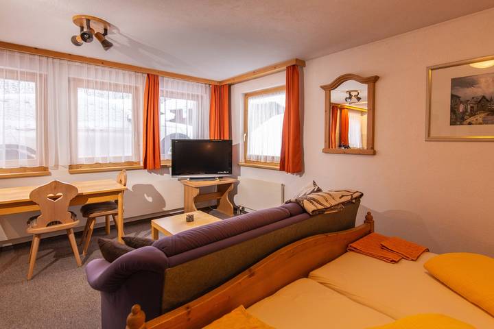 Ferienwohnung Haus Malmurainza - Wohnung 1 (2 Personen) in Ravaisch, Samnaun