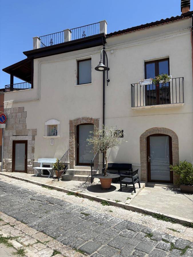 Appartamento per 2 persone, con giardino e balcone nonché panorama in Melfi