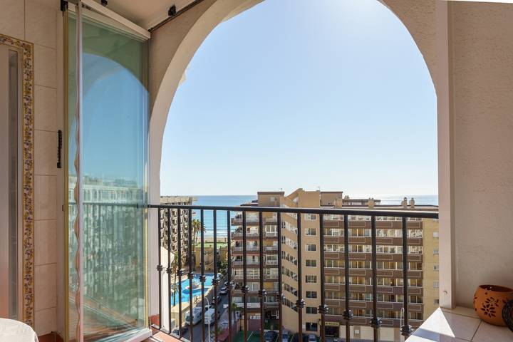 Entire apartment, Apartamento "Lance del Sol" with Outdoor Pool, Garden, Balcony & Wi-Fi in Los Boliches, Fuengirola