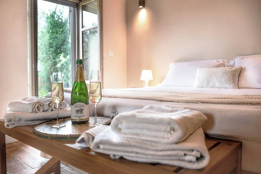 Exclusive farmhouse with heated swimming pool in Marsciano, Perugia Provinz