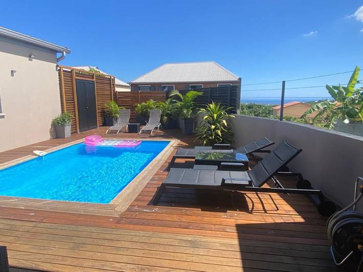 Location de vacances pour 10 personnes, avec piscine ainsi que vue et jardin dans Bois de Nèfles - 3