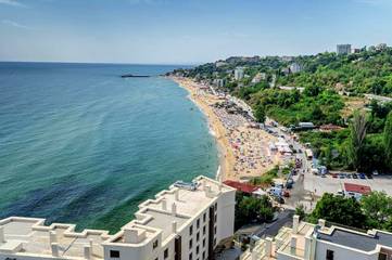 Hotel für 3 Personen, mit Garten und Pool sowie Ausblick am Goldstrand