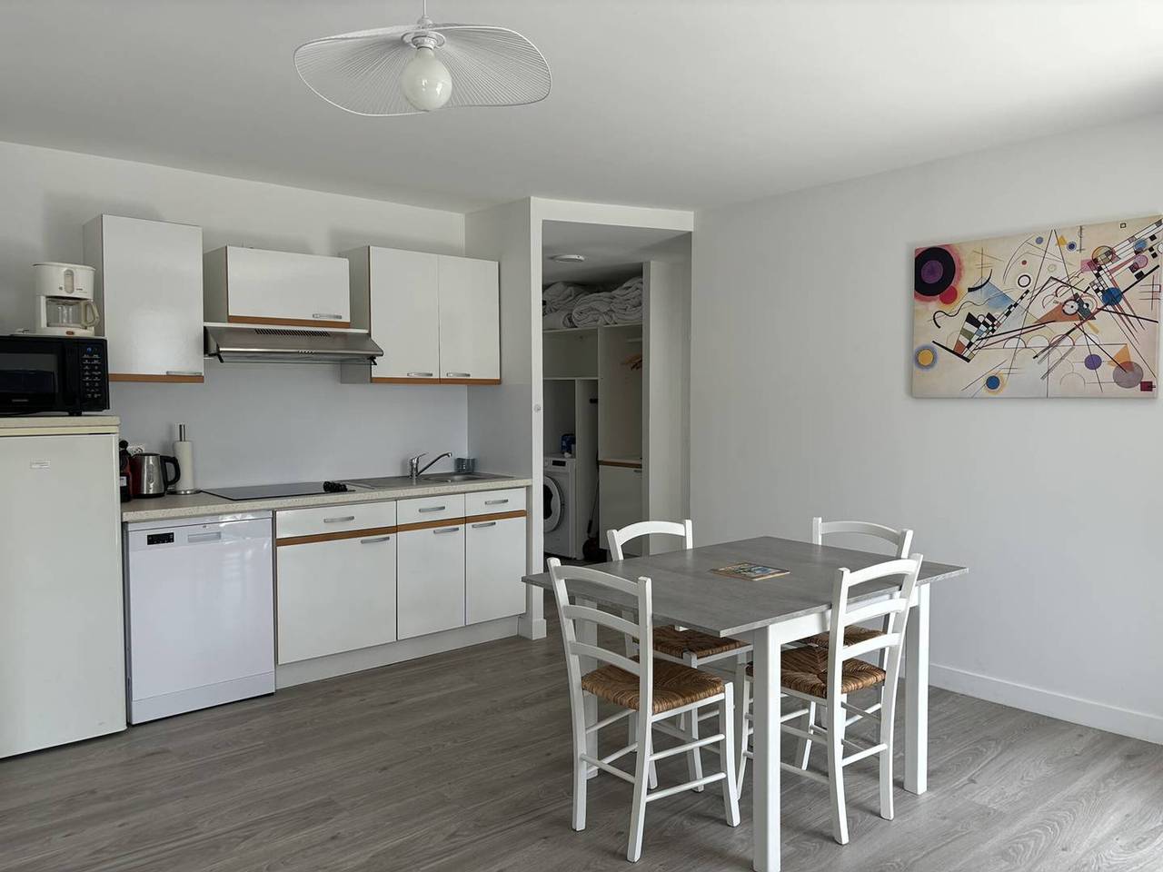 Appartement entier, Saint-Palais : T2 3 étoiles, proche plage, terrasse sud, parking, clim et Wifi in Saint-Palais-sur-Mer, Côte de Beauté